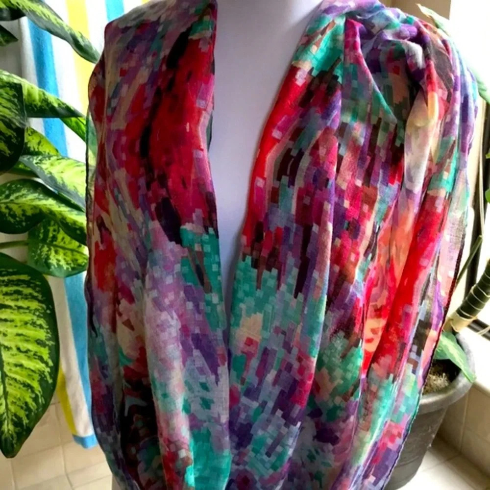 Vibrant, versatile pixel print infinity scarf - image 2